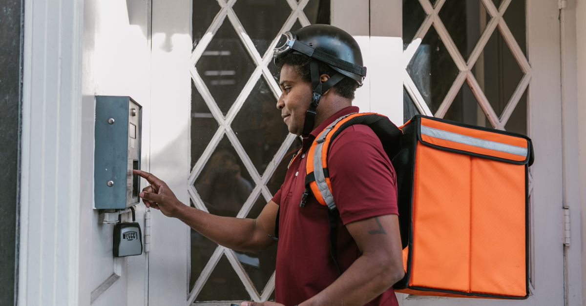 locksmith service technician — Corona Del Mar Locksmith